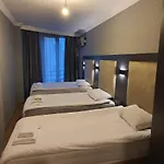 Center Apartamento *